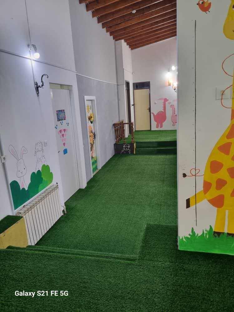 فضای دبستان مهر آموز شعبه دخترانه